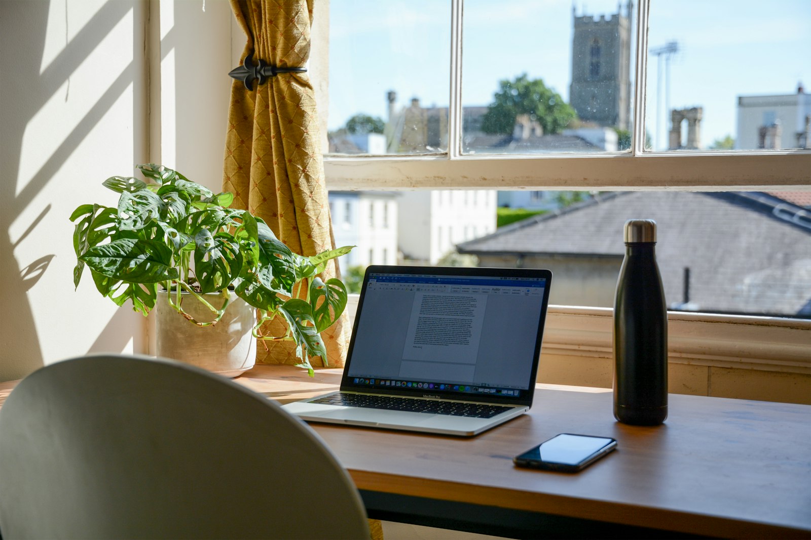 【Senior Site Reliability Engineer】世界初のAI技術を搭載した自社製品｜フルリモートワーク／フレックスタイム制のイメージ写真